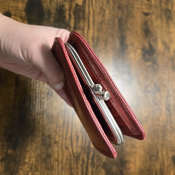 Limited Edition Hobo Wallet - Picture 5 of 6